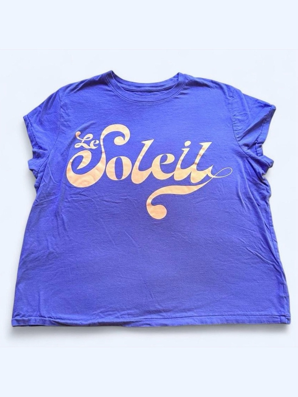 Universal Thread Blue Tee with yellow graphic